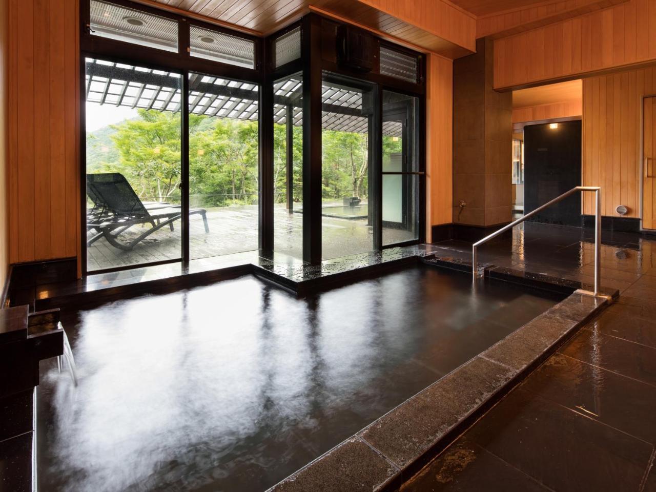Barhotel 箱根香山 4*
