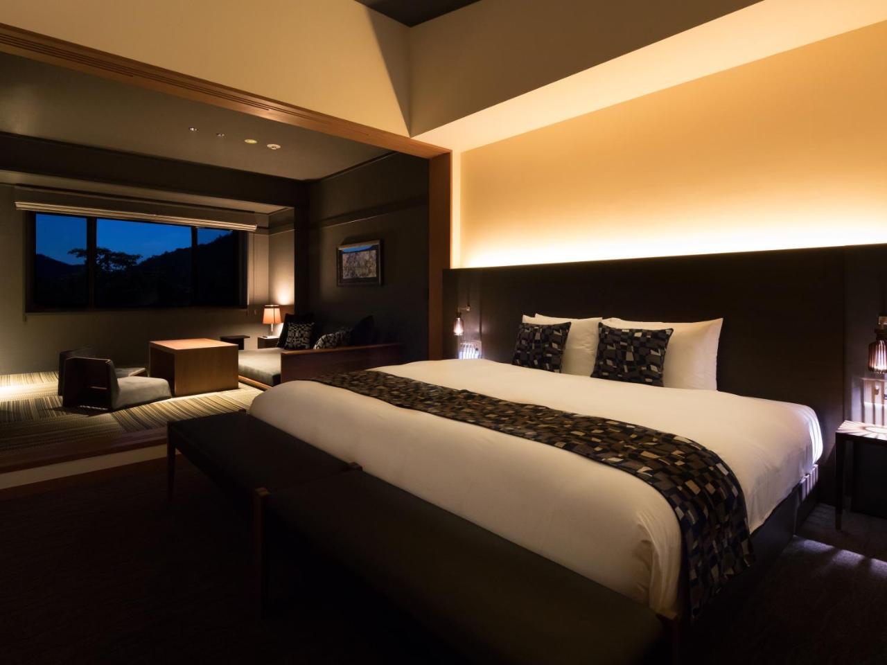 Barhotel 箱根香山 4*