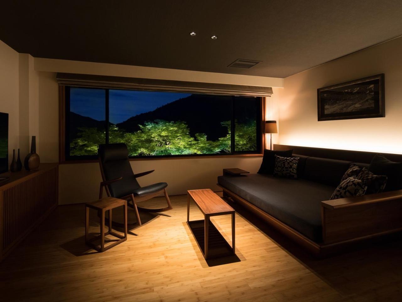บาร์ โฮเต็ล โรงแรม 4*